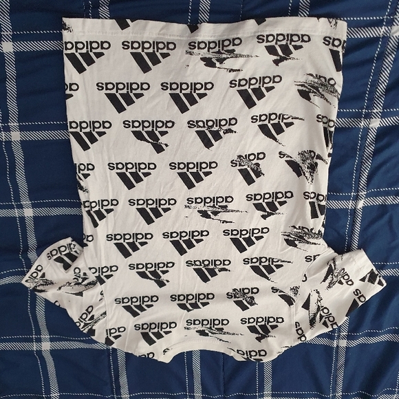 Adidas White Graphic T-Shirt - Picture 4 of 5